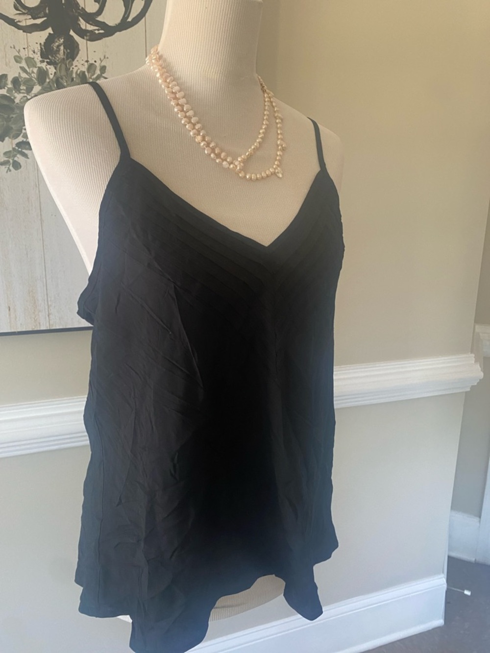 Women's Black V-Neck Spaghetti Strap Camisole